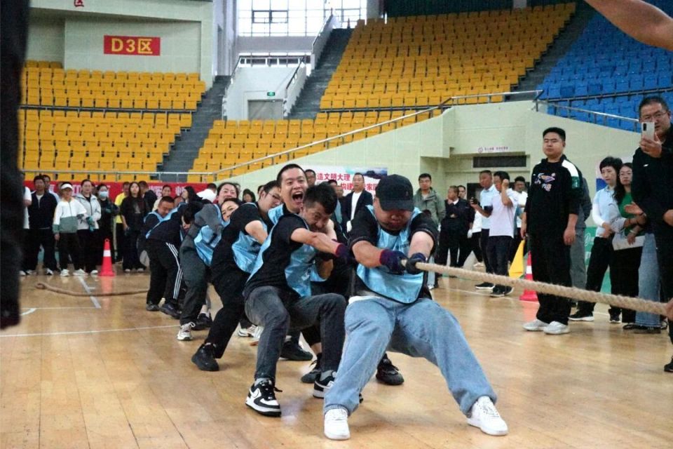 om, 旱龙舟 om, 旱龙舟